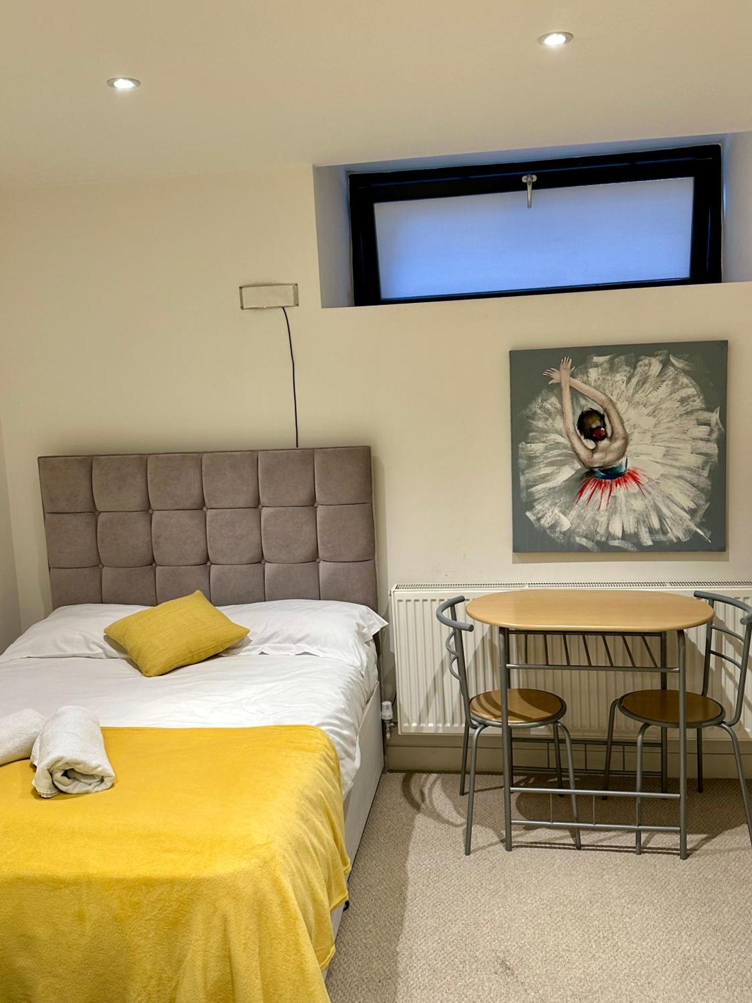 Central Cosy Studio Apartments London Ngoại thất bức ảnh