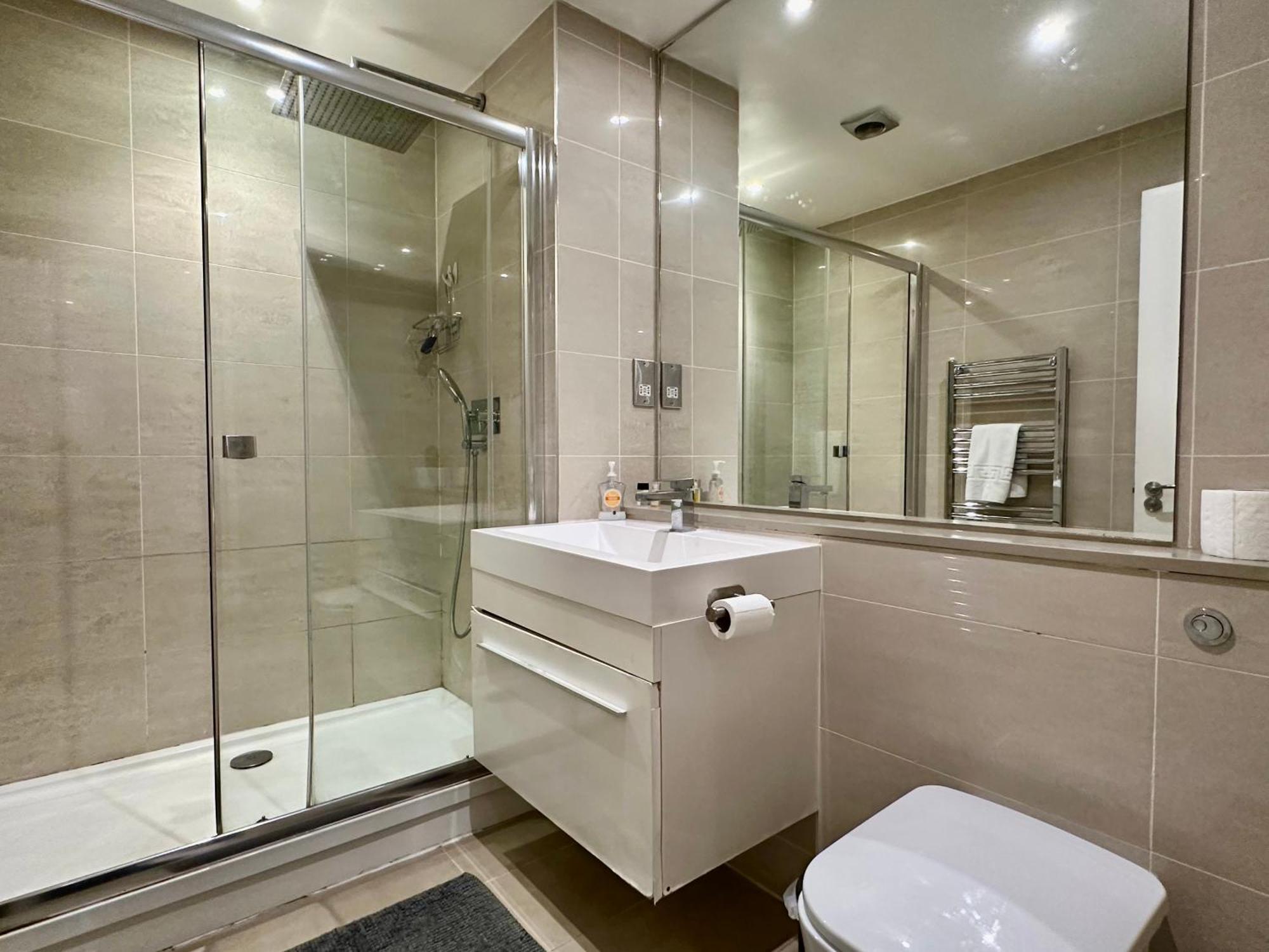 Central Cosy Studio Apartments London Ngoại thất bức ảnh