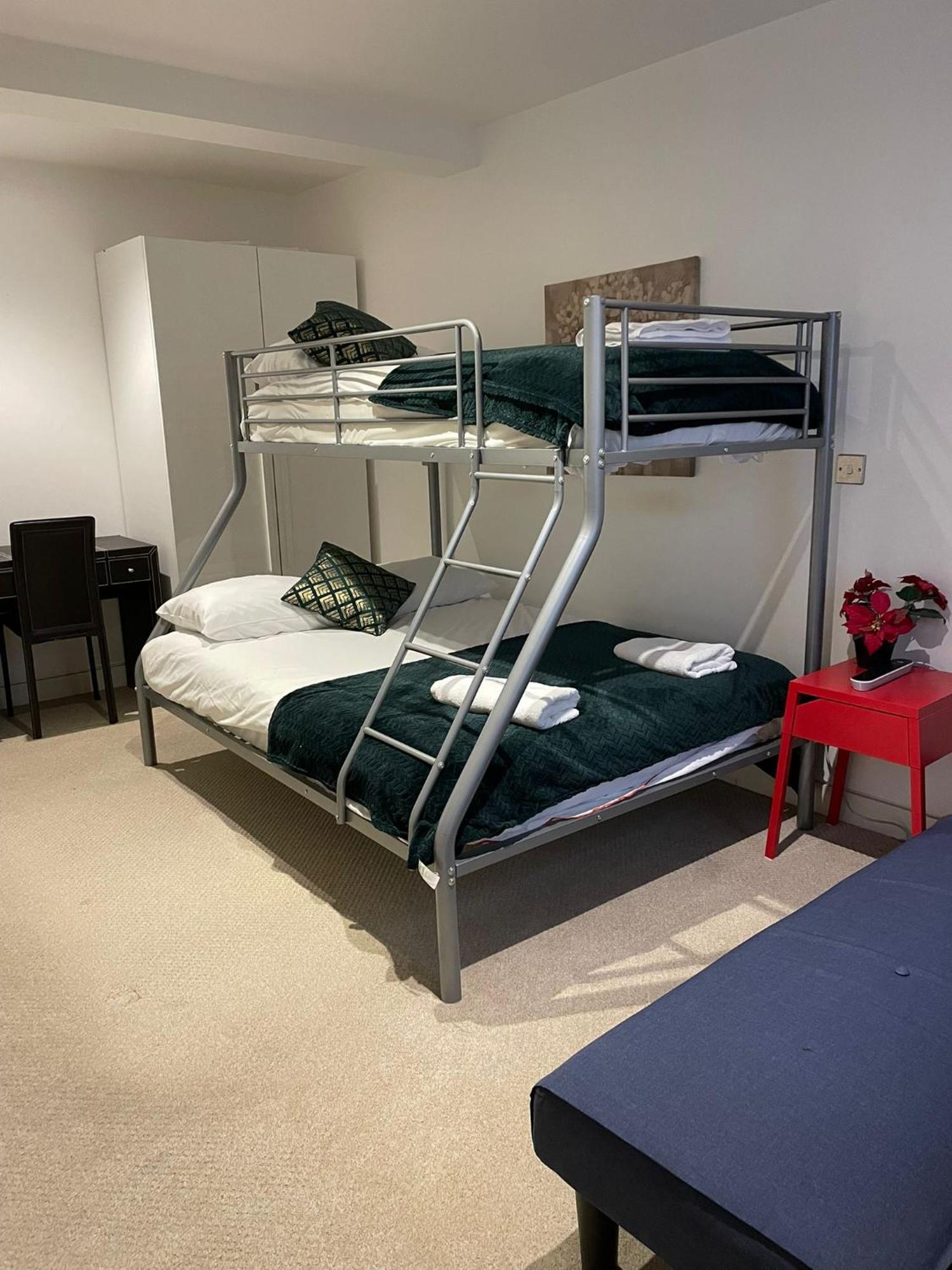 Central Cosy Studio Apartments London Ngoại thất bức ảnh